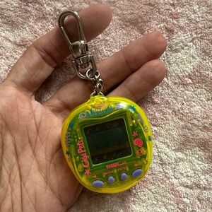 Vintage 1997 The Little Mermaid Yellow Giga Pets Keychain